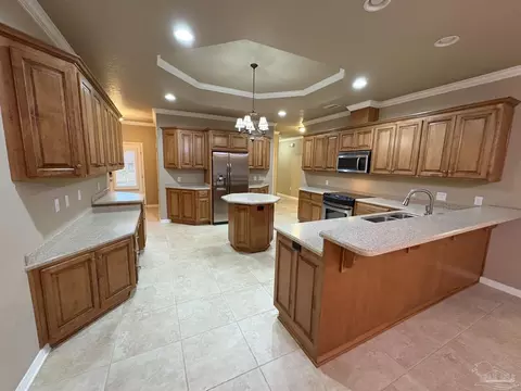 Kitchen - 3554 Haley Way, Pace, FL 32571 photo 2 of 3