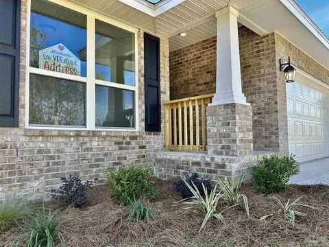 1490 Lansing Dr, Pensacola, FL 32504