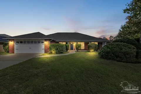 1854 Southbay Dr, Pensacola, FL 32506