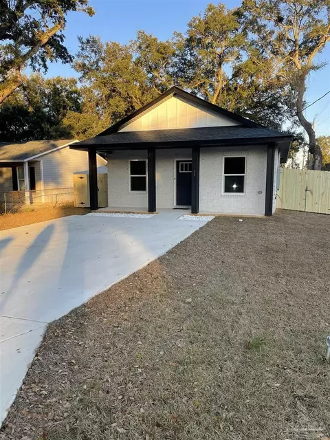 7900 Atilla Ave, Pensacola, FL 32534
