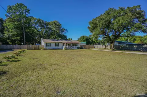 4349 Lindsey Ln, Pace, FL 32571