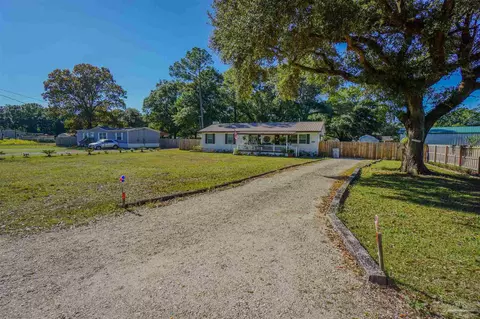 4349 Lindsey Ln, Pace, FL 32571 photo 3