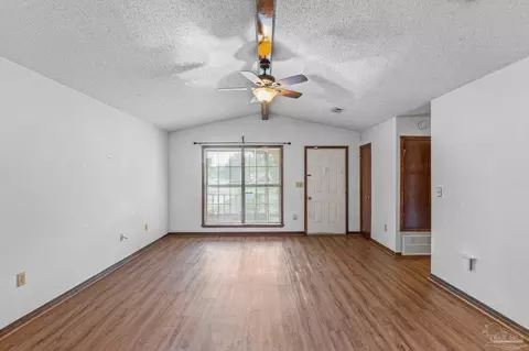 426 Brown Pl, Crestview, FL 32539 photo 9