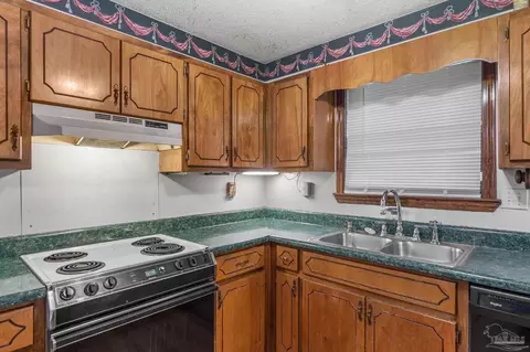 426 Brown Pl, Crestview, FL 32539 photo 16