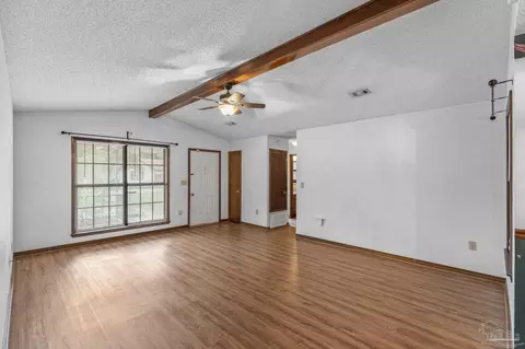 426 Brown Pl, Crestview, FL 32539 photo 2