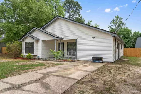 426 Brown Pl, Crestview, FL 32539 photo 5