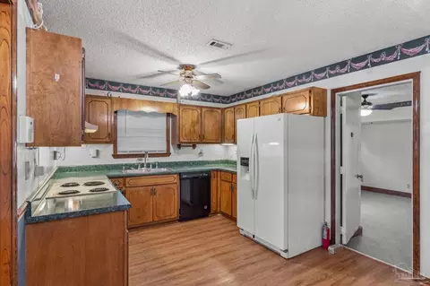 426 Brown Pl, Crestview, FL 32539 photo 14