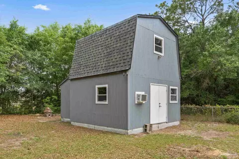 426 Brown Pl, Crestview, FL 32539 photo 3