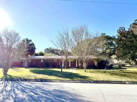 1407 John Carroll Dr, Pensacola, FL 32504