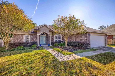6132 Winchester Cir, Milton, FL 32570