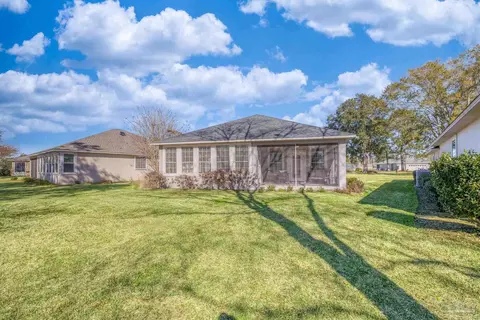 Exterior - 3209 Kingsmill Dr, Pace, FL 32571 photo 5 of 6