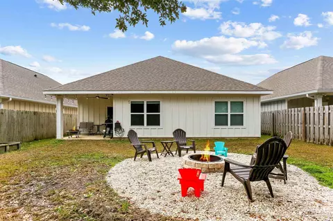 Exterior - 5752 Conley Ct, Pace, FL 32571 photo 5 of 8