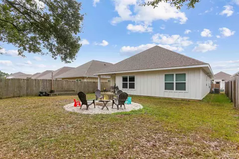 Exterior - 5752 Conley Ct, Pace, FL 32571 photo 6 of 8