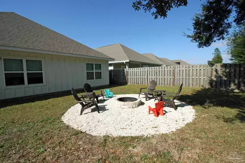 Exterior - 5752 Conley Ct, Pace, FL 32571 photo 2 of 8