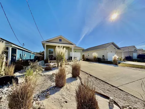 5442 Medina Rd, Pensacola, FL 32507