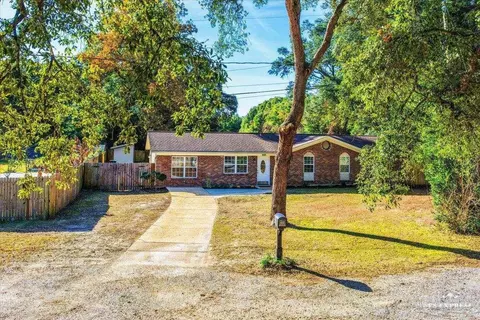 6121 Rawson Ln, Pensacola, FL 32503