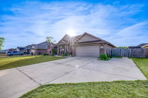 Exterior - 6265 Ithaca St, Milton, FL 32570 photo 16 of 24