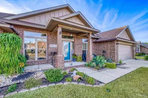 Exterior - 6265 Ithaca St, Milton, FL 32570 photo 22 of 24