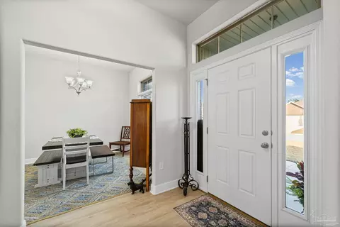 Entry Way - 6265 Ithaca St, Milton, FL 32570 photo 2 of 12