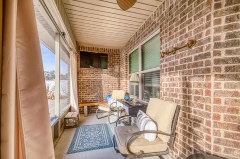 Exterior - 6265 Ithaca St, Milton, FL 32570 photo 5 of 24