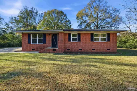 809 Coulter Ave, Cantonment, FL 32533