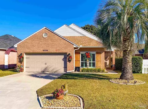 4096 Soundpointe Dr, Gulf Breeze, FL 32563