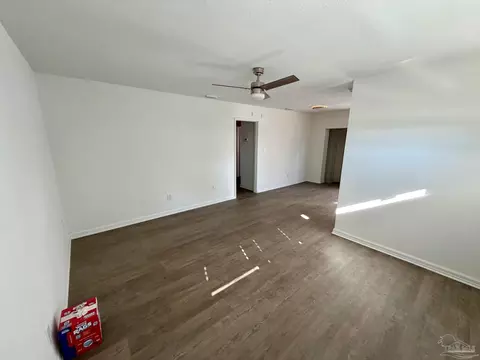 Living - 130 Sikes Dr, Crestview, FL 32539 photo 3 of 3