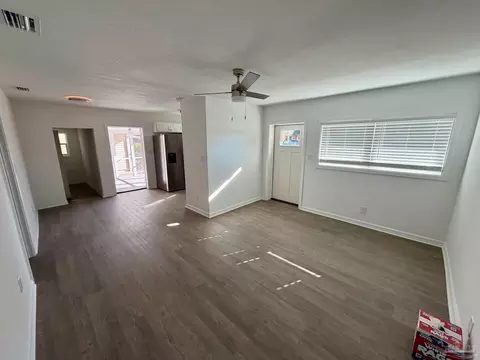 Living - 130 Sikes Dr, Crestview, FL 32539 photo 1 of 3