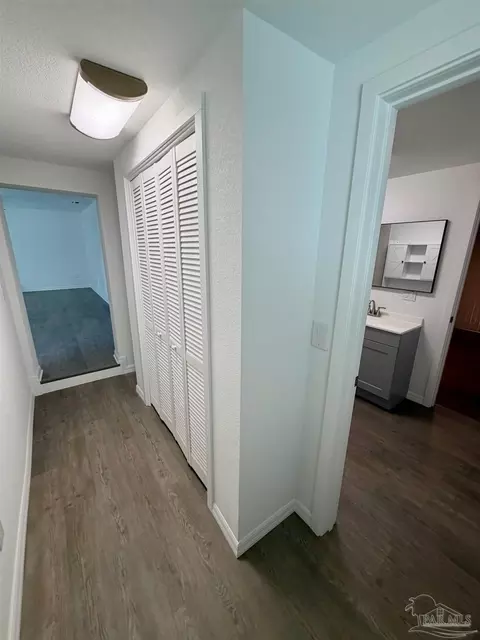 Entry Way - 130 Sikes Dr, Crestview, FL 32539 photo 1 of 1