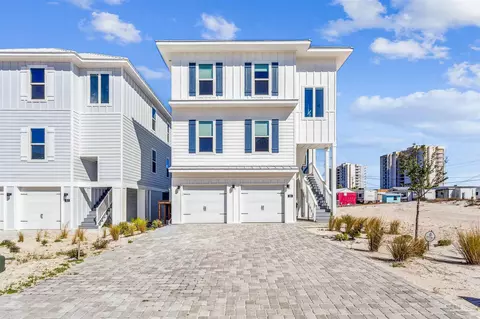 216 Clipper Dr, Pensacola, FL 32507