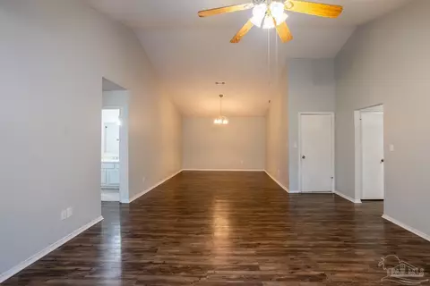 4720 Northpointe Ct, Pensacola, FL 32514