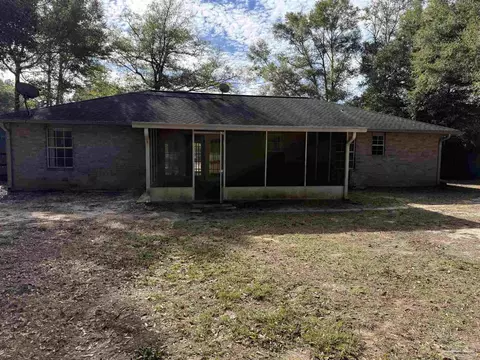 Exterior - 7748 Rustling Pines Dr, Milton, FL 32583 photo 4 of 4
