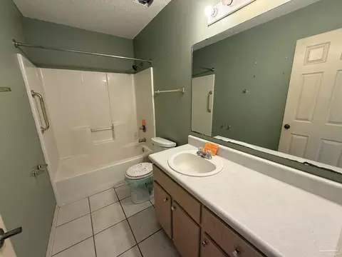 Bath - 7748 Rustling Pines Dr, Milton, FL 32583 photo 3 of 3