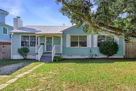 403 SE Gilliland Rd, Pensacola, FL 32507