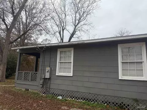 Exterior - 102 Morris Ave, Cantonment, FL 32533 photo 3 of 5