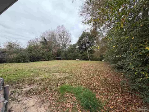 Exterior - 102 Morris Ave, Cantonment, FL 32533 photo 5 of 5