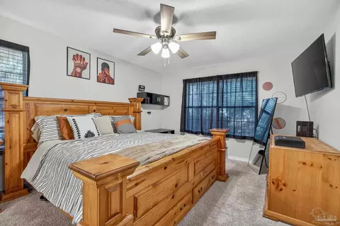 Bedroom - 6532 Eagle Crest Dr, Milton, FL 32570 photo 8 of 11