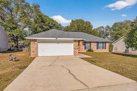 Exterior - 6532 Eagle Crest Dr, Milton, FL 32570 photo 1 of 8