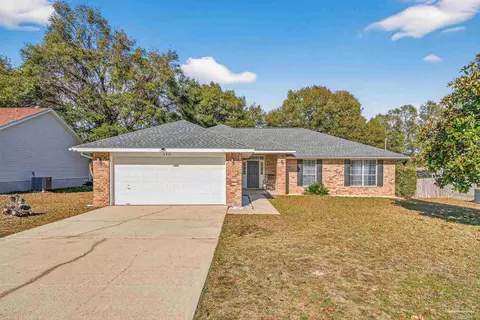 Exterior - 6532 Eagle Crest Dr, Milton, FL 32570 photo 2 of 8