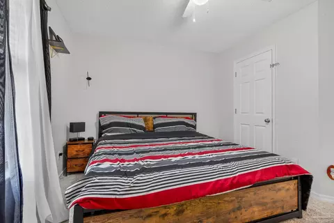 Bedroom - 6532 Eagle Crest Dr, Milton, FL 32570 photo 5 of 11