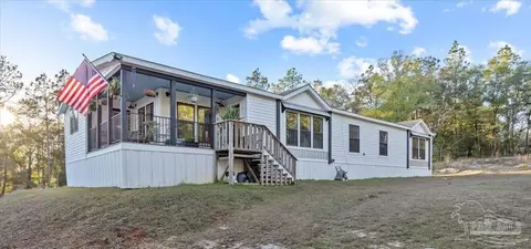 5900 Riverchase Rd, Milton, FL 32583
