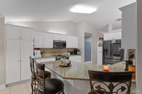 Kitchen - 5692 Als Way, Milton, FL 32583 photo 1 of 5