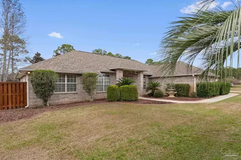 Exterior - 5692 Als Way, Milton, FL 32583 photo 5 of 23