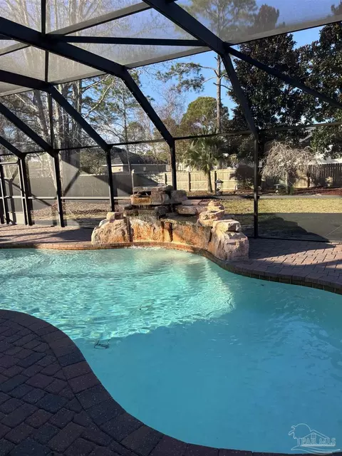 Exterior - 5692 Als Way, Milton, FL 32583 photo 2 of 23