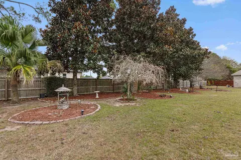 Exterior - 5692 Als Way, Milton, FL 32583 photo 16 of 23