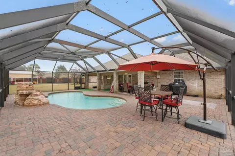 Exterior - 5692 Als Way, Milton, FL 32583 photo 12 of 23