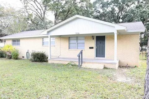 9316 Loomis St, Pensacola, FL 32514