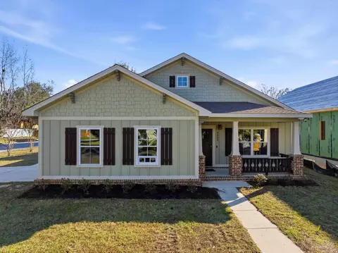 1419 E Hatton St, Pensacola, FL 32503