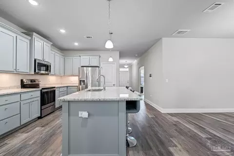 Kitchen - 3838 Ranch Rd, Pace, FL 32571 photo 5 of 6