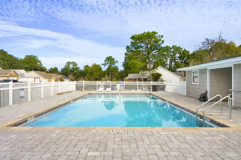 7171 N 9th Ave #C1, Pensacola, FL 32504